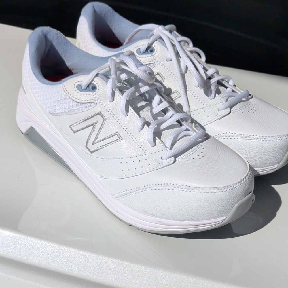 New Balance Women's White and Gray Sneakers